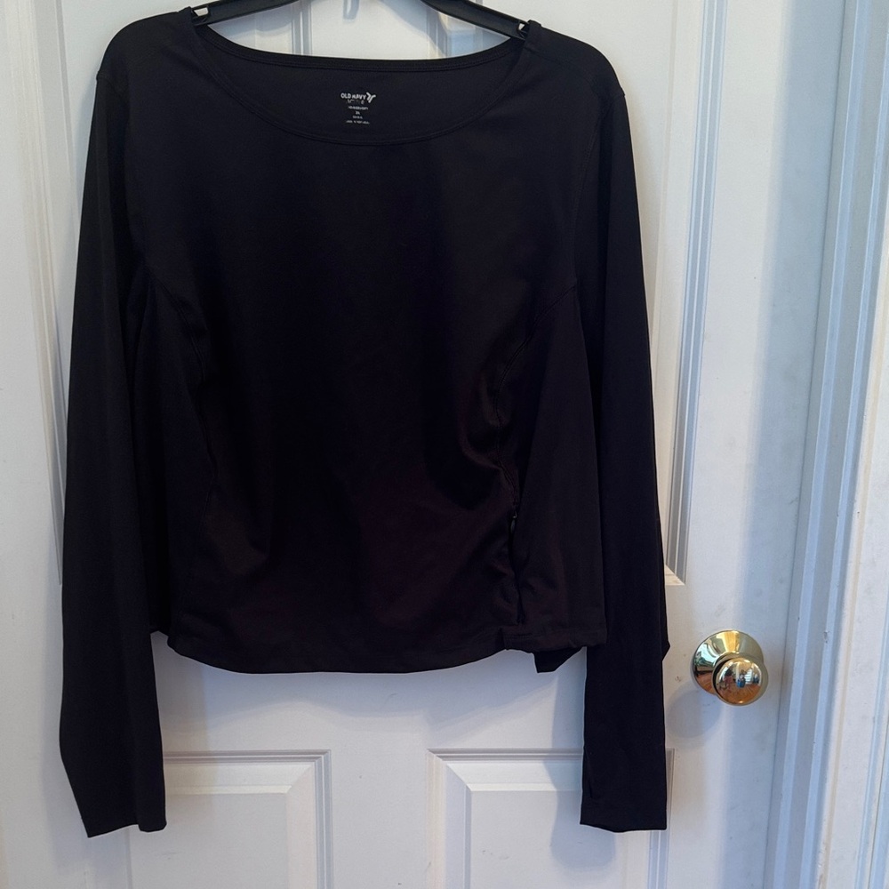 Old Navy Black Long Sleeve Top. A-2